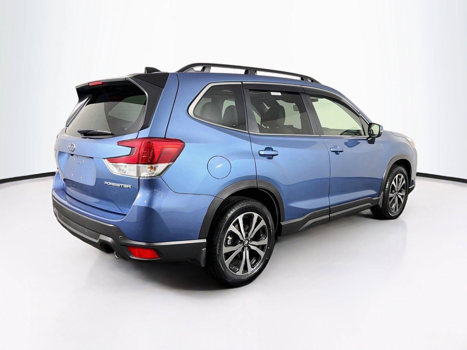 Used 2024 Subaru Forester Limited AWD/4WD image 11