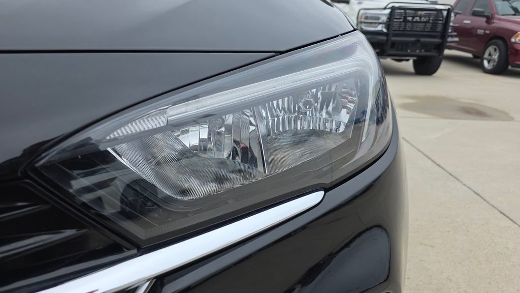 Used 2021 Buick Encore GX Select image 9