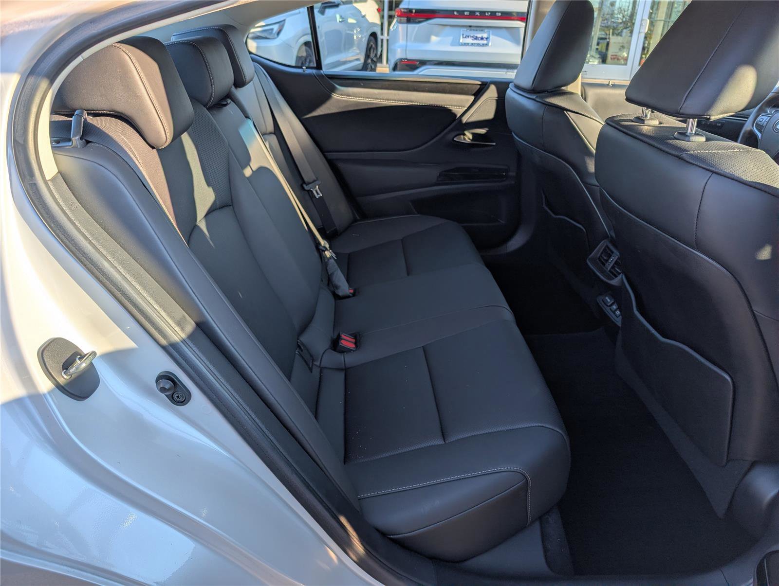 Certified 2023 Lexus ES 350 w/ Premium Package image 12