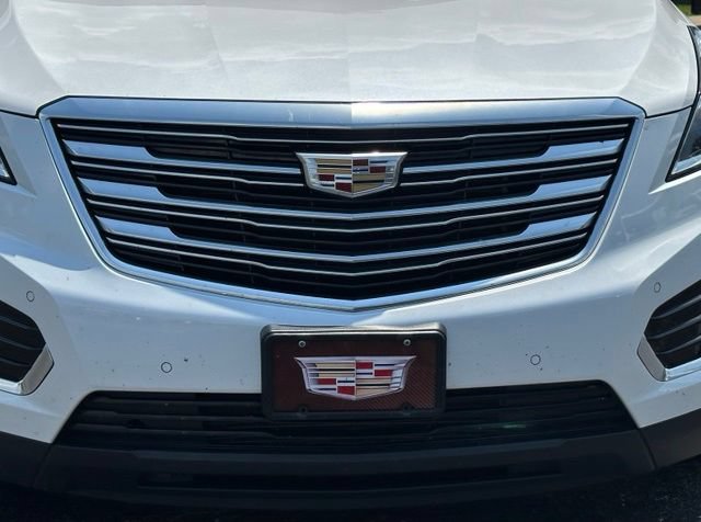 Used 2017 Cadillac XT5 Premium Luxury AWD/4WD image 4