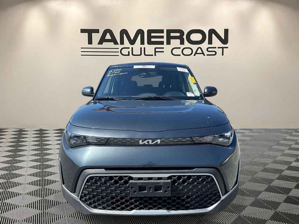 Used 2023 Kia Soul LX w/ LX Technology Package image 2