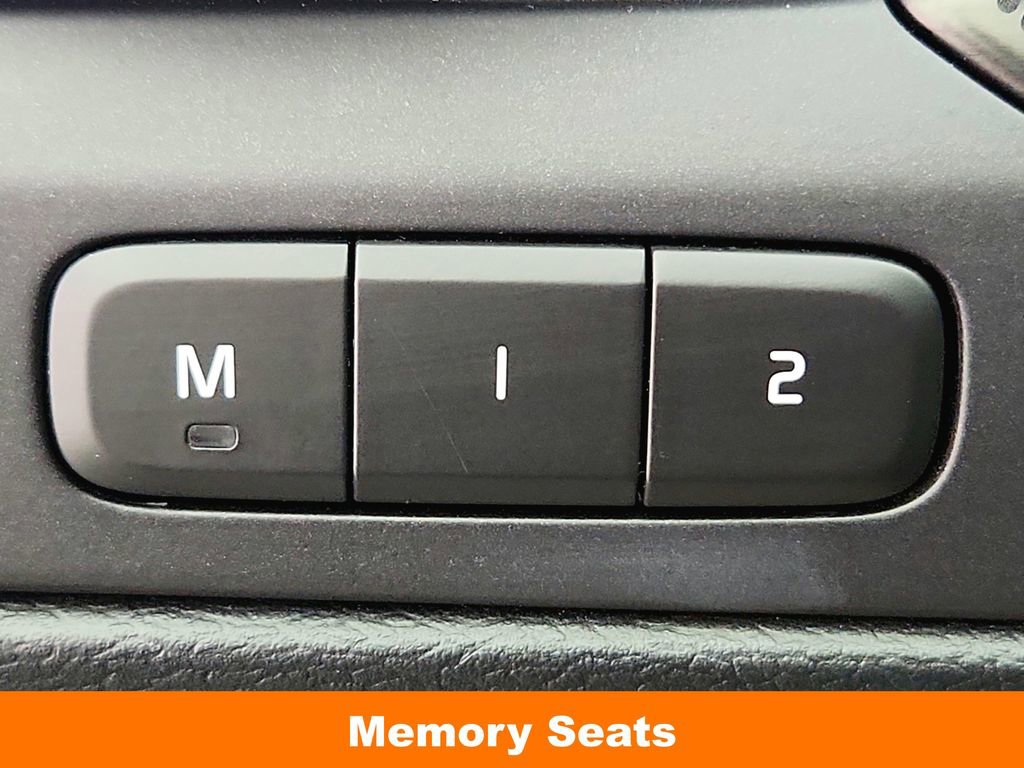 Used 2019 Volvo XC40 T5 R-Design AWD/4WD image 20