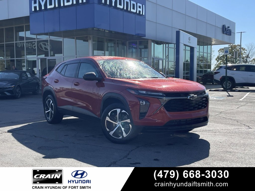 Used 2024 Chevrolet Trax RS