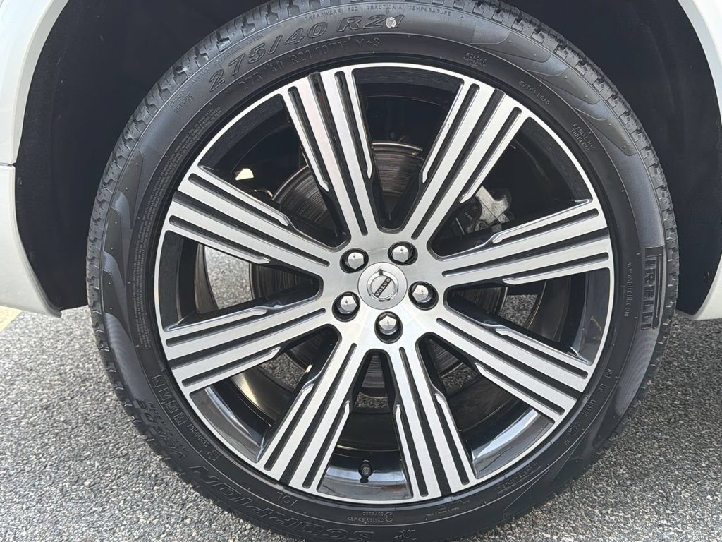 Certified 2025 Volvo XC90 T8 Ultra w/ Protection Package Premier AWD/4WD image 12