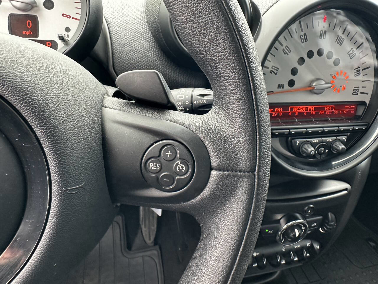 Used 2014 MINI Cooper Paceman S image 39