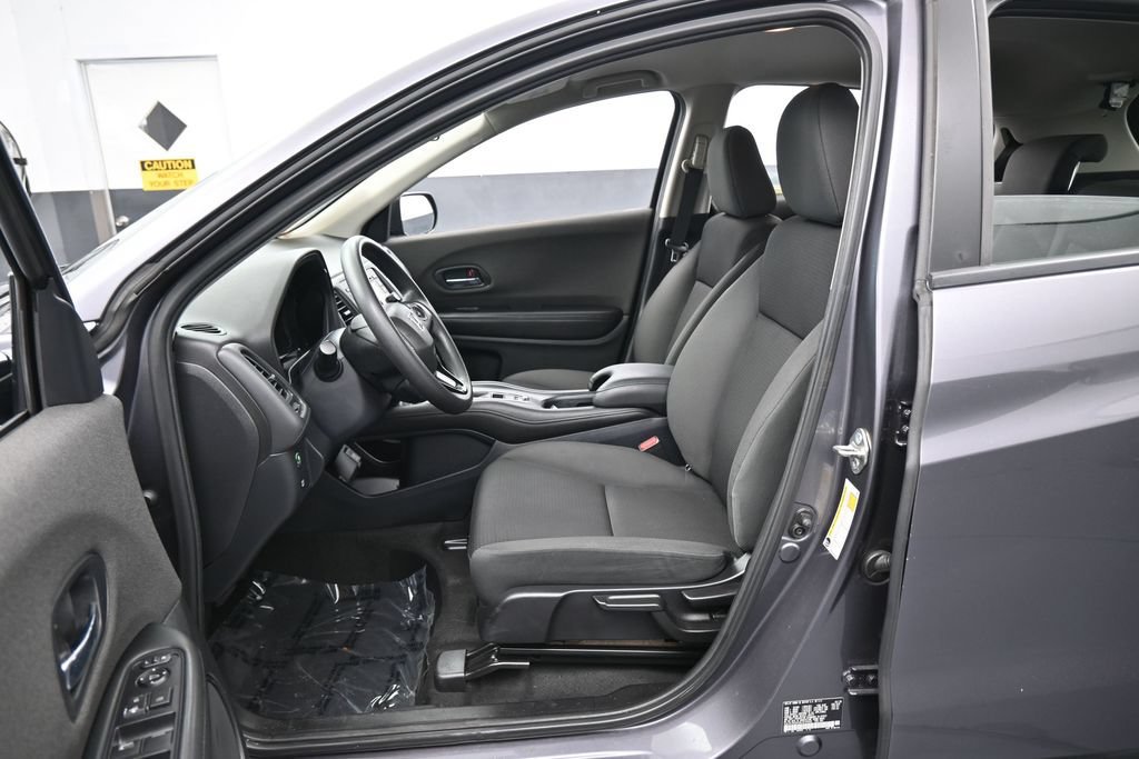 Used 2020 Honda HR-V LX image 11