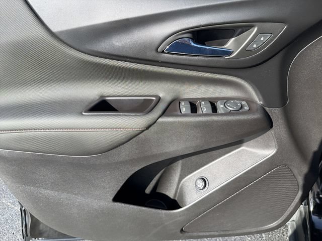Used 2022 Chevrolet Equinox RS AWD/4WD image 35