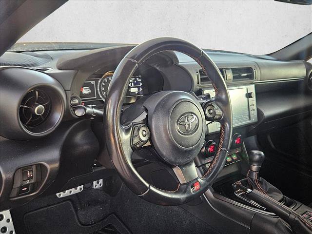 Used 2023 Toyota GR86 10th Anniversary SE RWD image 9