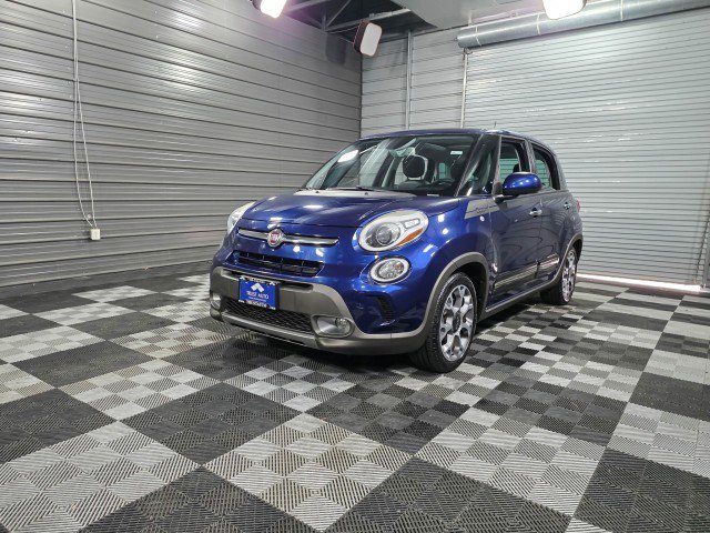 Used 2017 FIAT 500L Trekking w/ Dual-Pane Sunroof Package image 44