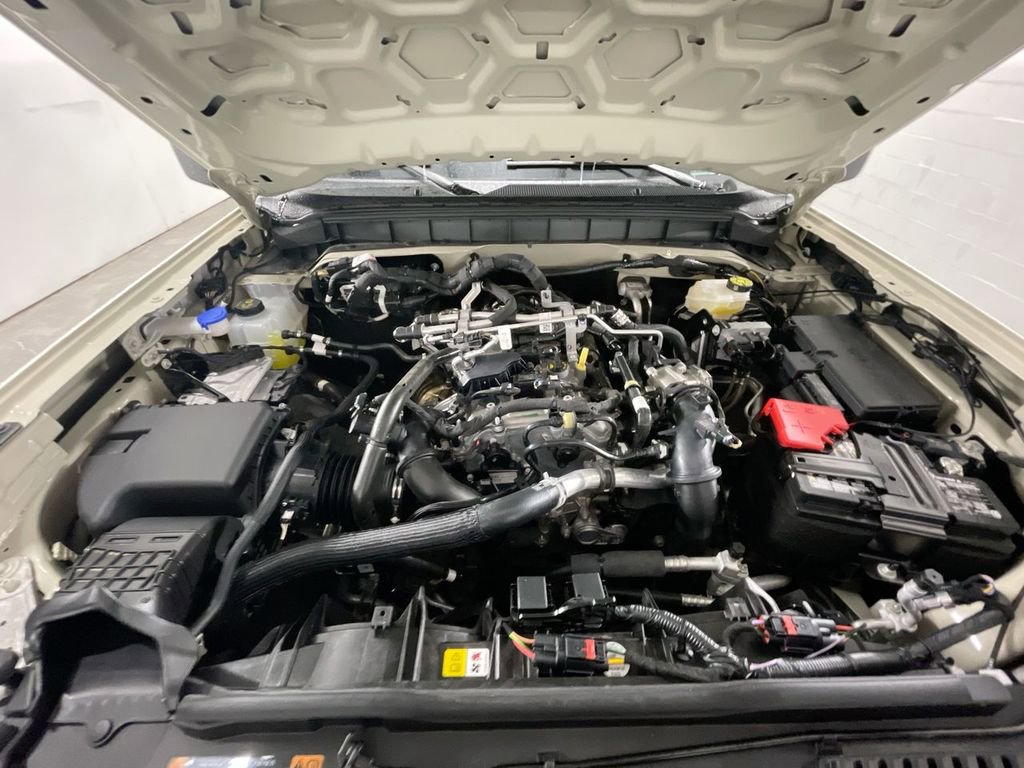 Used 2025 Ford Bronco Big Bend image 29