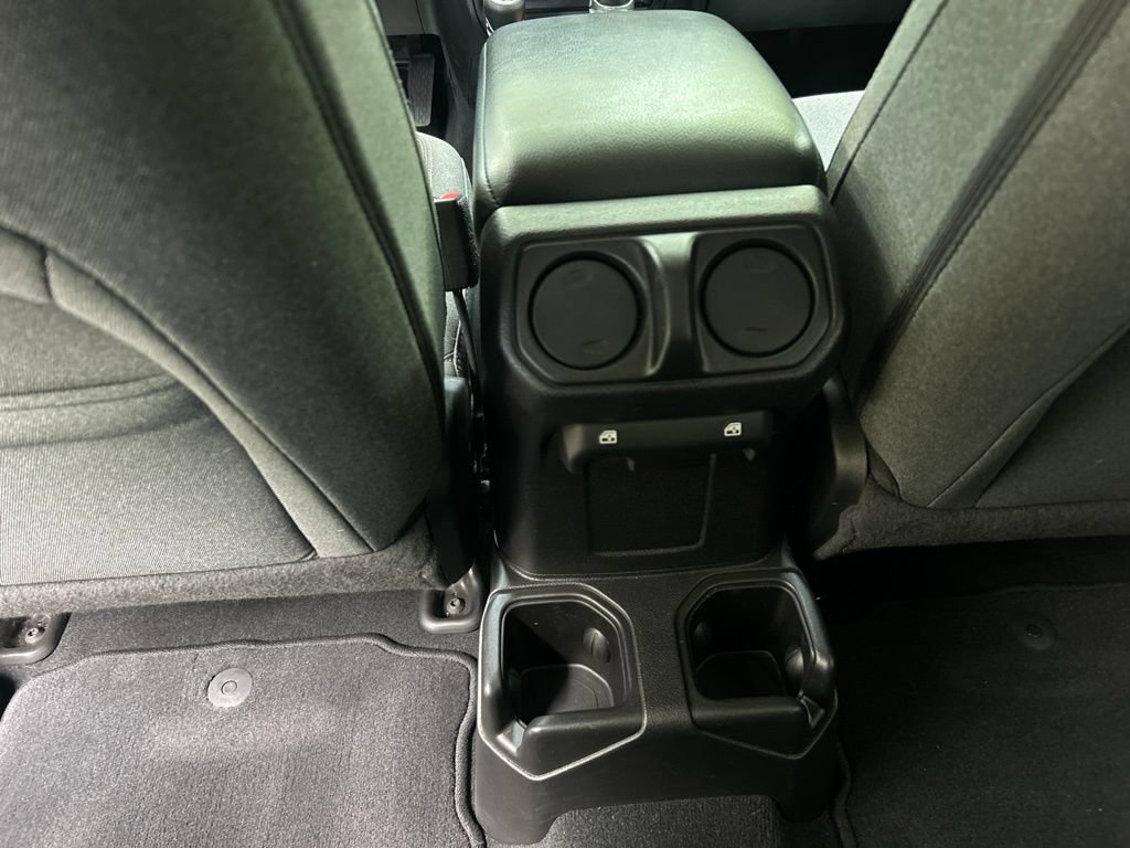 Used 2024 Jeep Wrangler Unlimited Sport AWD/4WD image 28