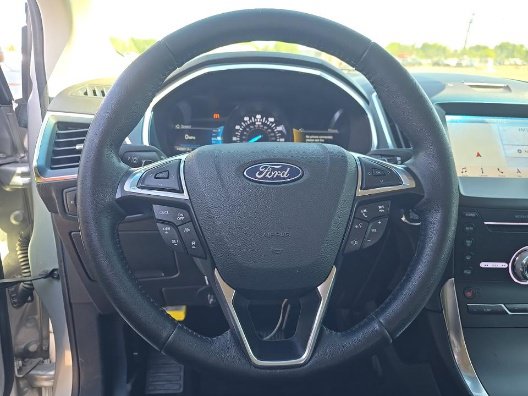 Used 2019 Ford Edge Titanium w/ Cold Weather Package AWD/4WD image 9