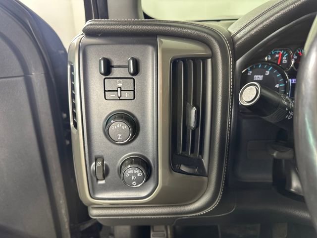 Used 2018 Chevrolet Silverado 2500 High Country w/ Duramax Plus Package image 38