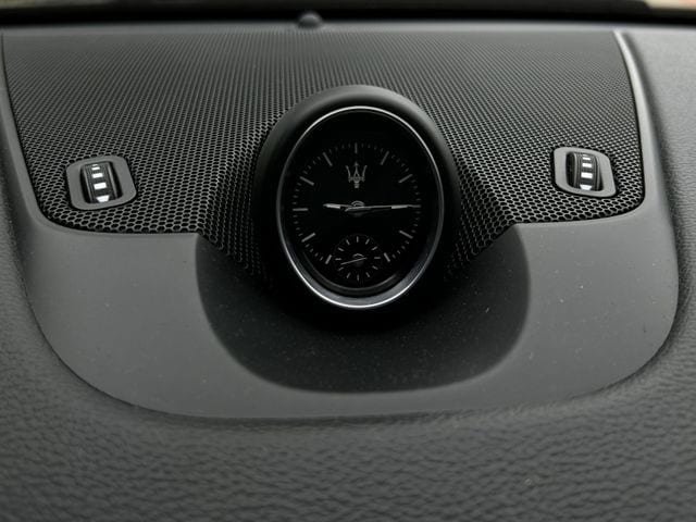 Used 2020 Maserati Levante AWD/4WD image 19