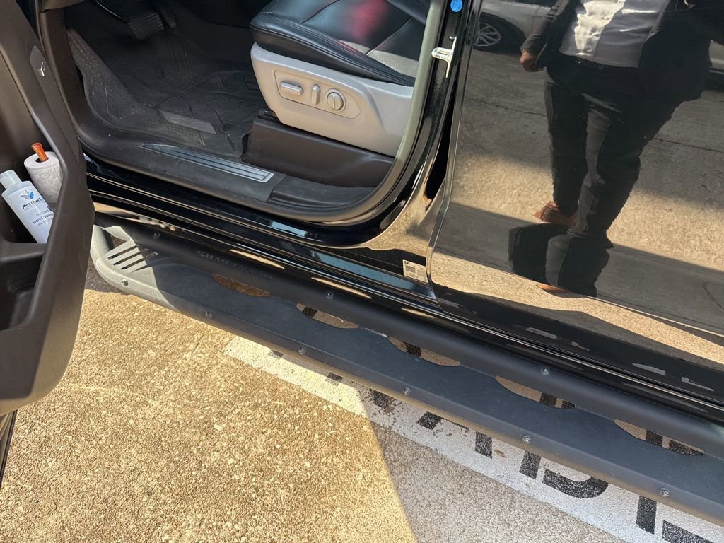 Used 2019 Chevrolet Silverado 1500 LT Trail Boss image 7