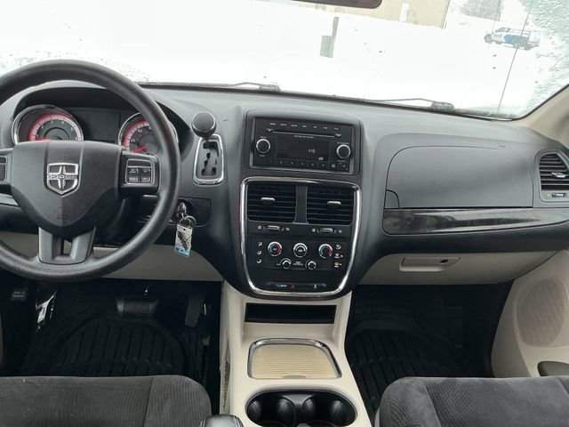Used 2014 Dodge Grand Caravan SXT image 33