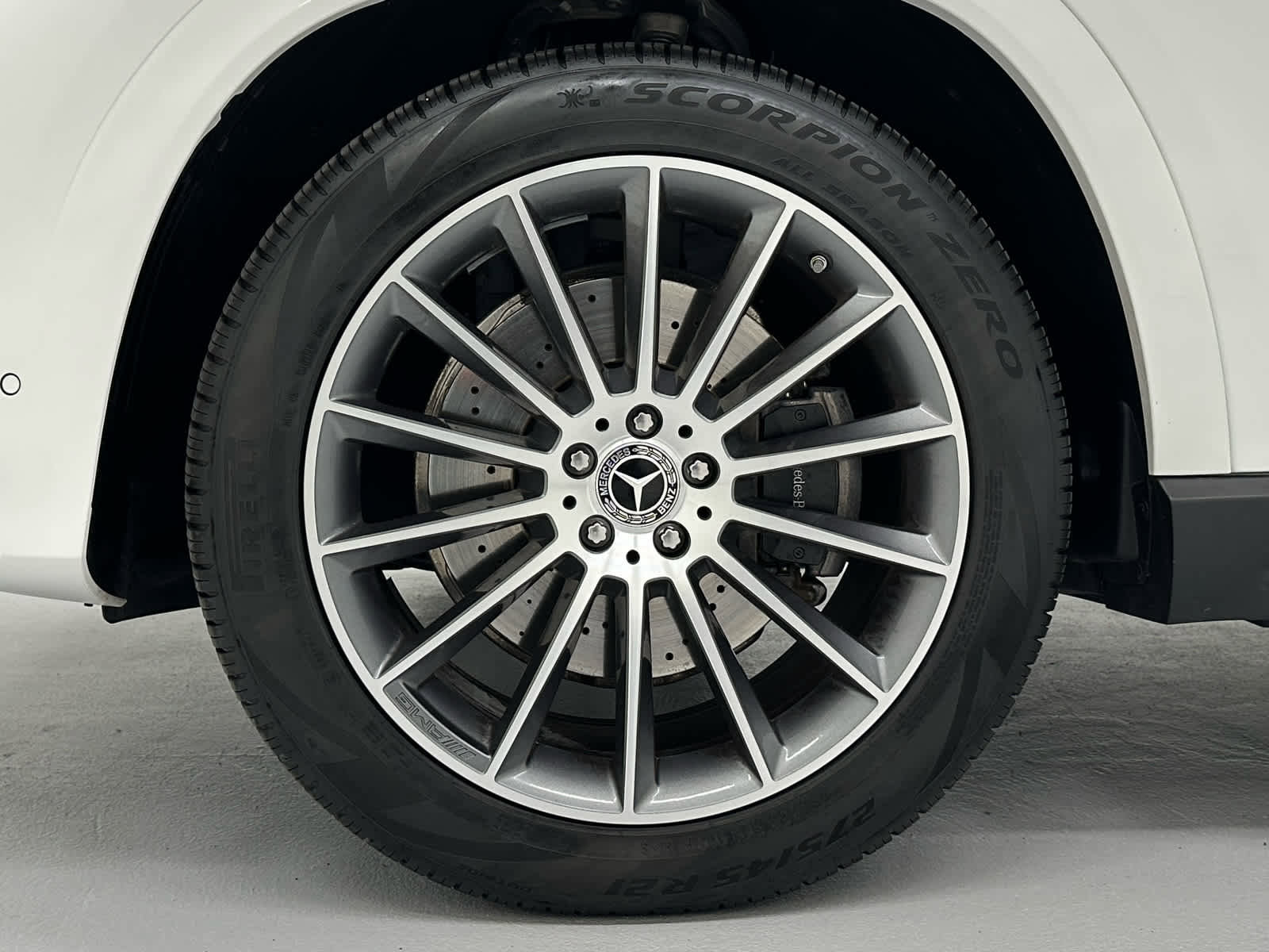 Used 2025 Mercedes-Benz GLE 350 4MATIC image 9