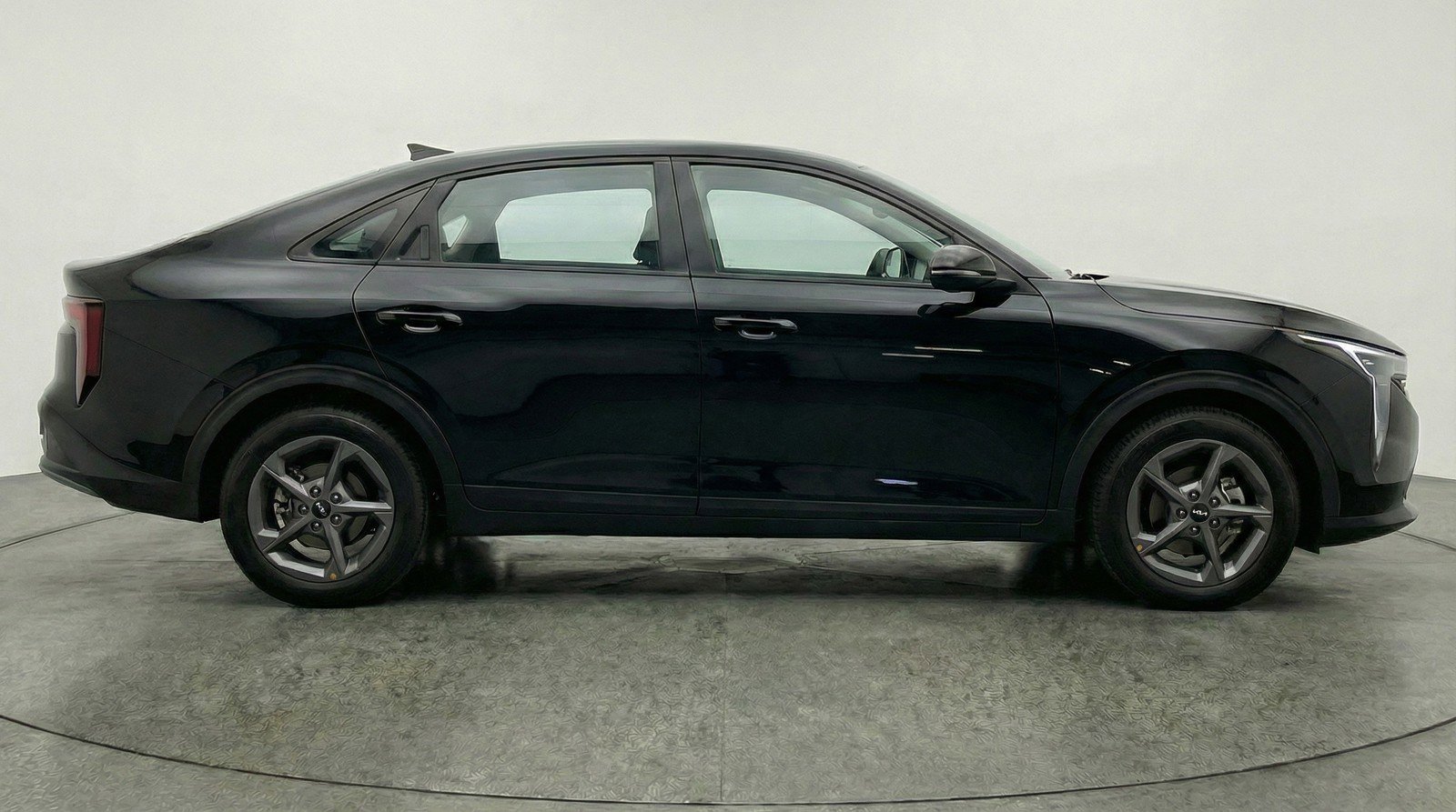 Used 2025 Kia K4 FWD image 9