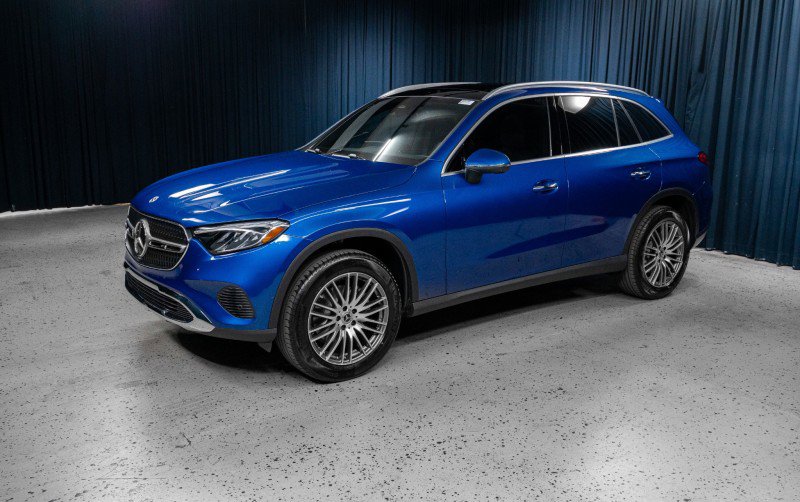 New 2026 Mercedes-Benz GLC 300 image 1