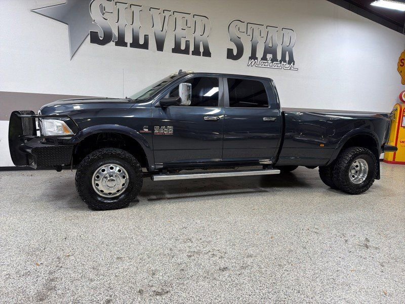 Used 2015 RAM 3500 Laramie w/ Convenience Group AWD/4WD image 4