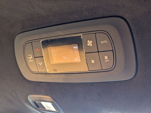Certified 2021 Chrysler Pacifica Pinnacle FWD image 24