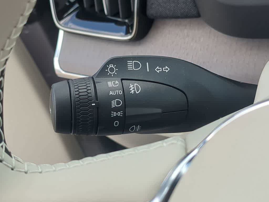 New 2026 Volvo XC90 T8 Ultra w/ Protection Package Premier AWD/4WD image 25