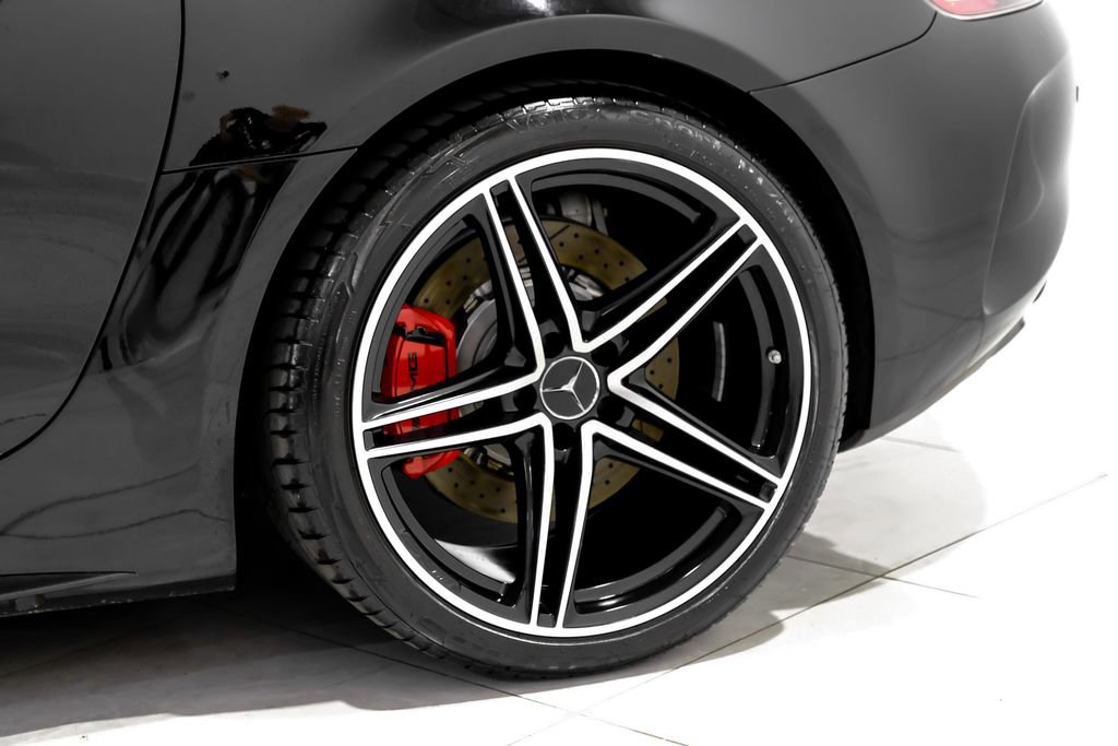 Used 2018 Mercedes-Benz AMG GT C w/ AMG Interior Night Package image 48
