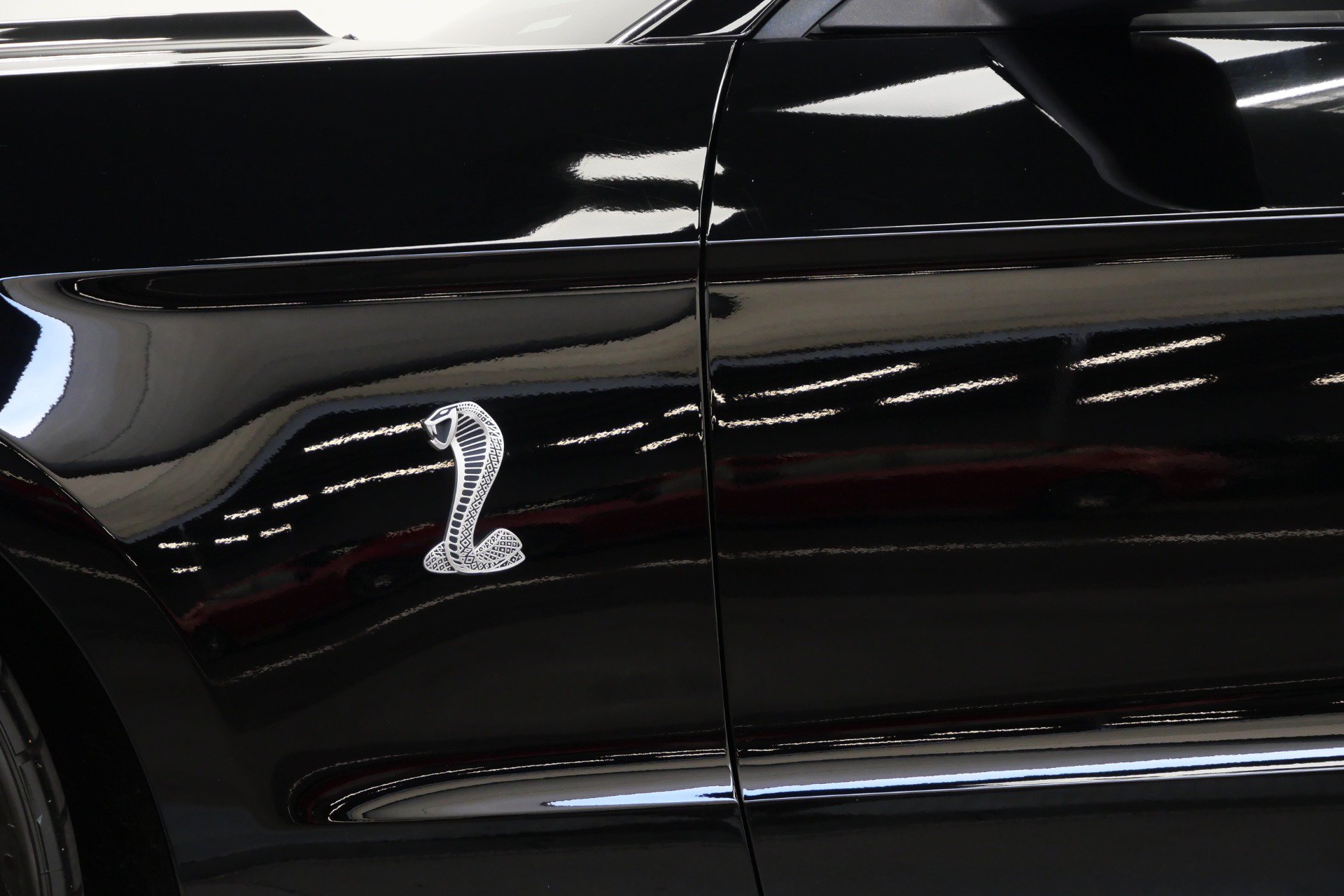 Used 2013 Ford Mustang Shelby GT500 RWD image 46