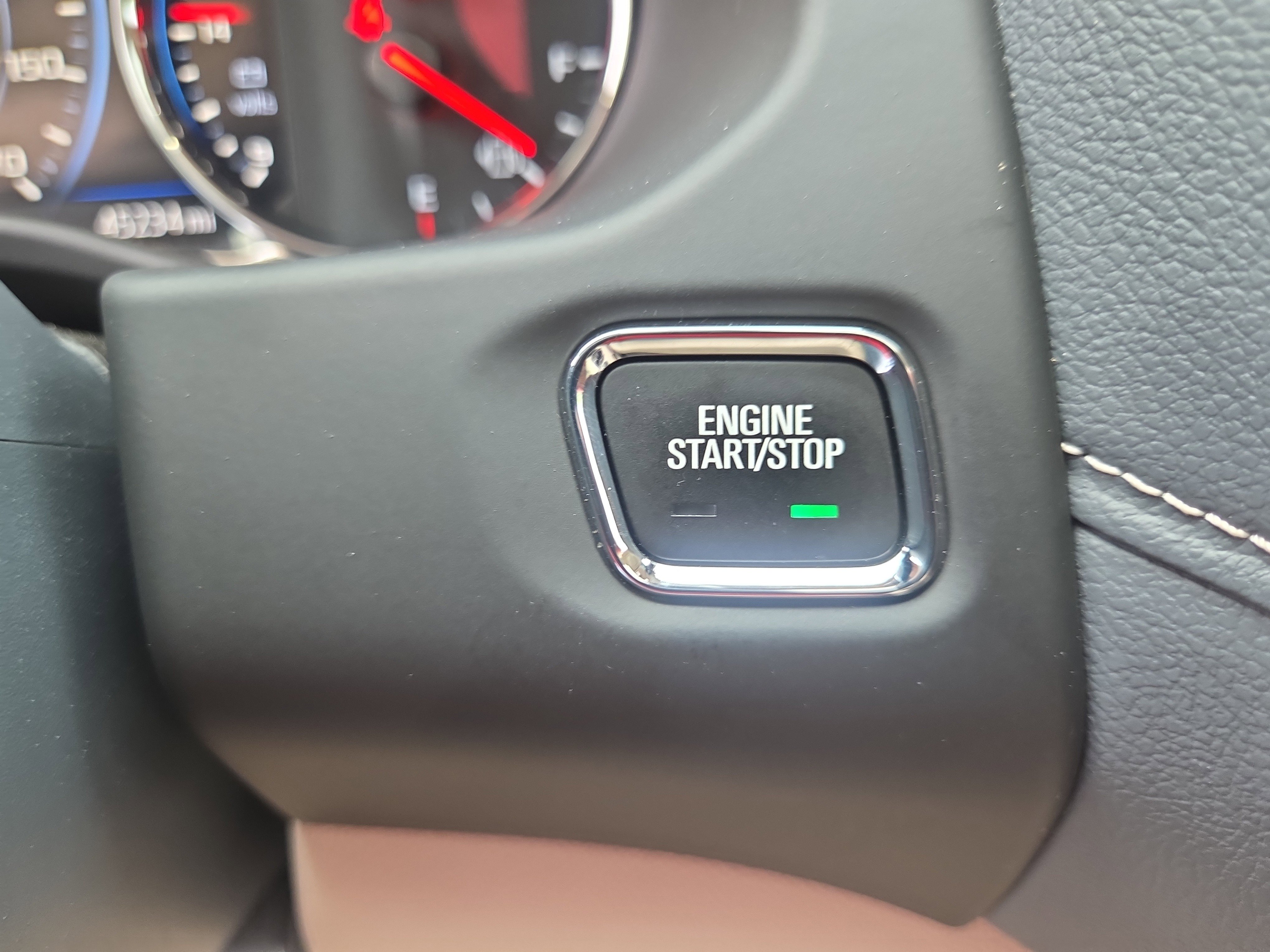 Used 2021 GMC Acadia Denali w/ Denali Ultimate Package AWD/4WD image 33