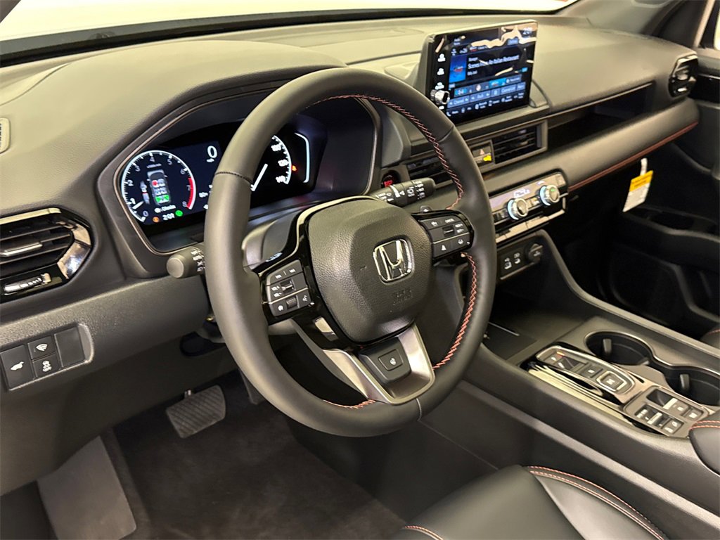 New 2025 Honda Pilot TrailSport image 22