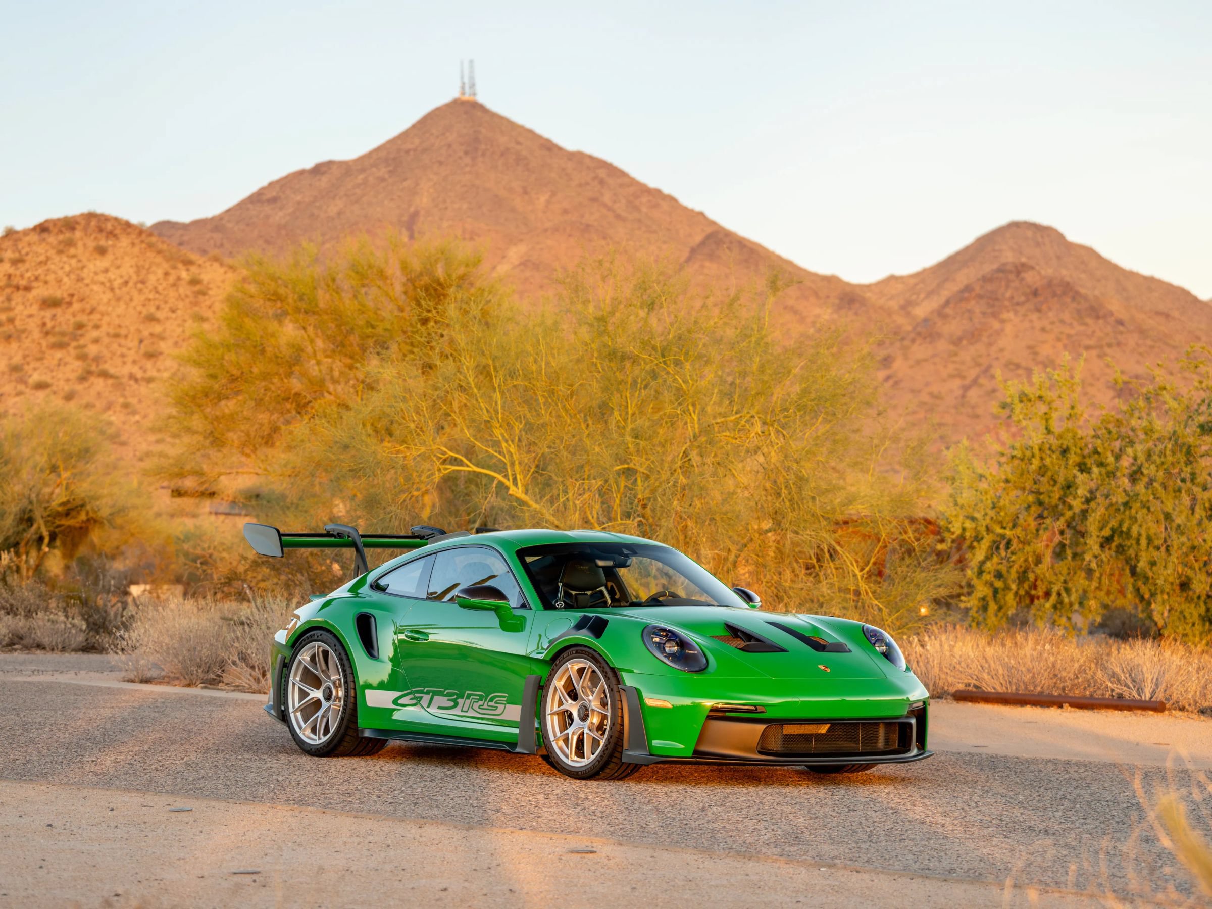 Used 2025 Porsche 911 GT3 RS RWD image 2