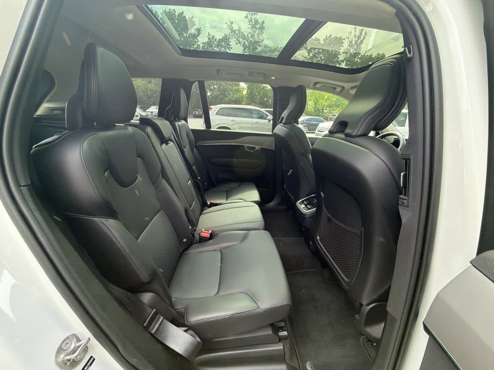 Used 2025 Volvo XC90 B5 Core AWD/4WD image 21