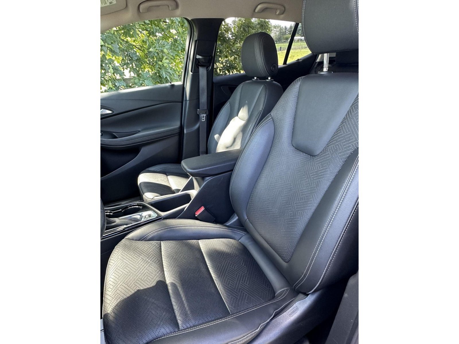 Used 2023 Buick Encore GX Essence w/ Advanced Technology Package AWD/4WD image 37