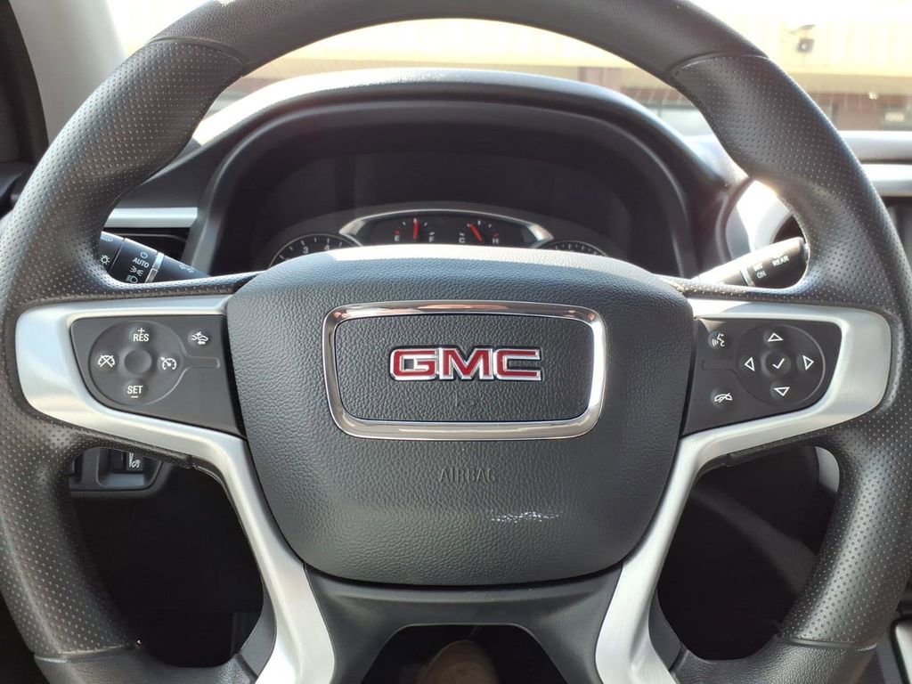 Used 2021 GMC Acadia SLE w/ Driver Convenience Package FWD image 28