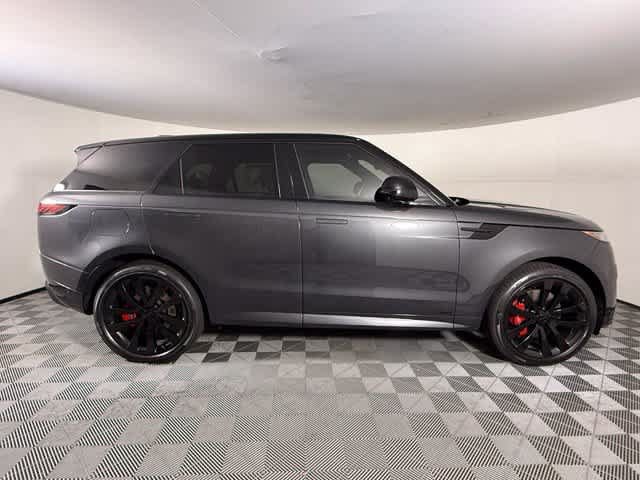 New 2027 Land Rover Range Rover Sport Dynamic SE AWD/4WD image 8