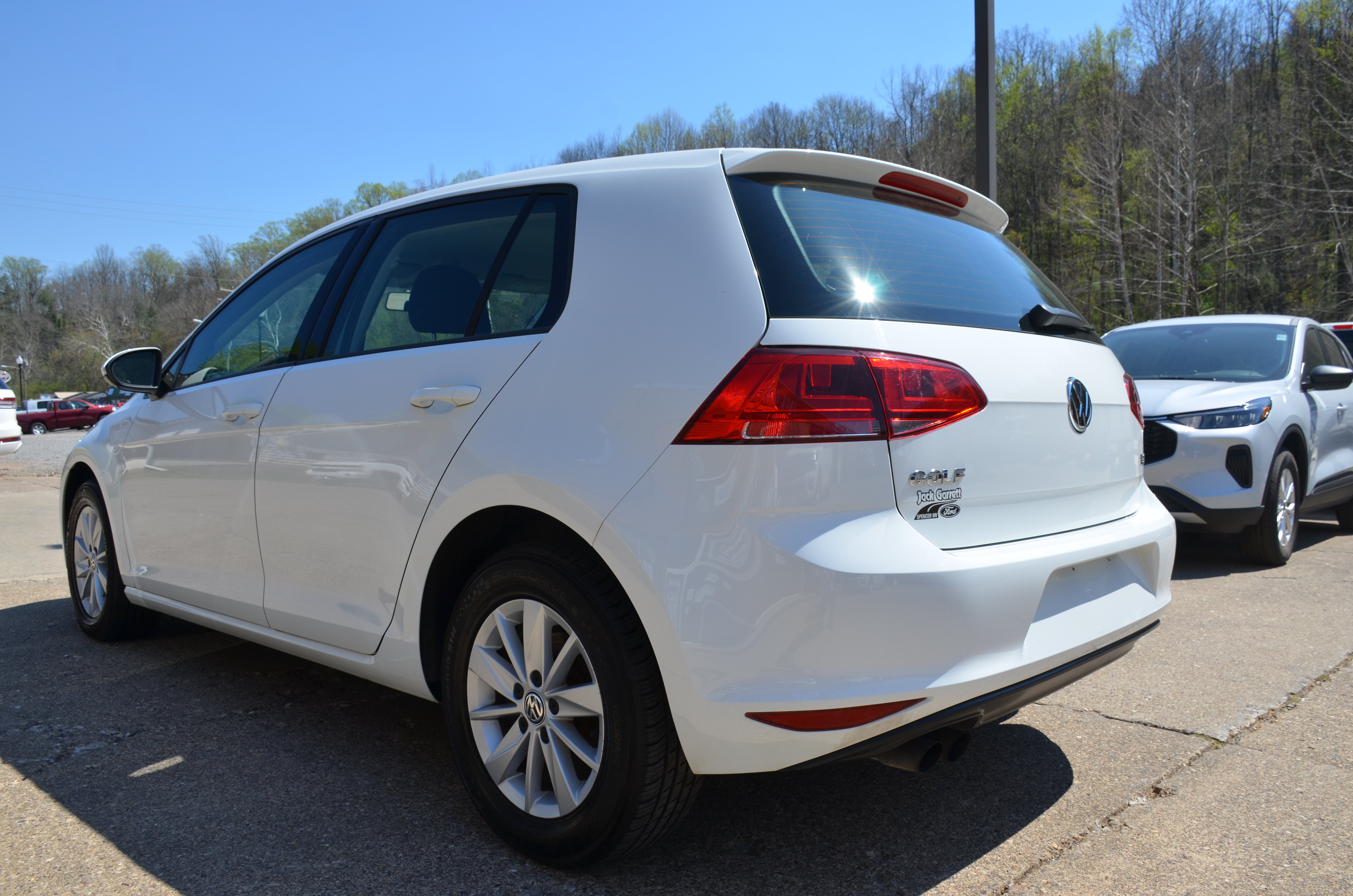 Used 2016 Volkswagen Golf S FWD image 4