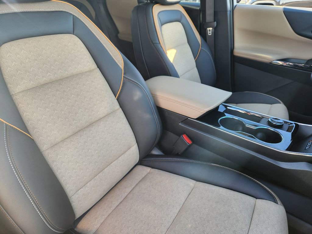 New 2026 Chevrolet Equinox ACTIV w/ Convenience Package III image 10