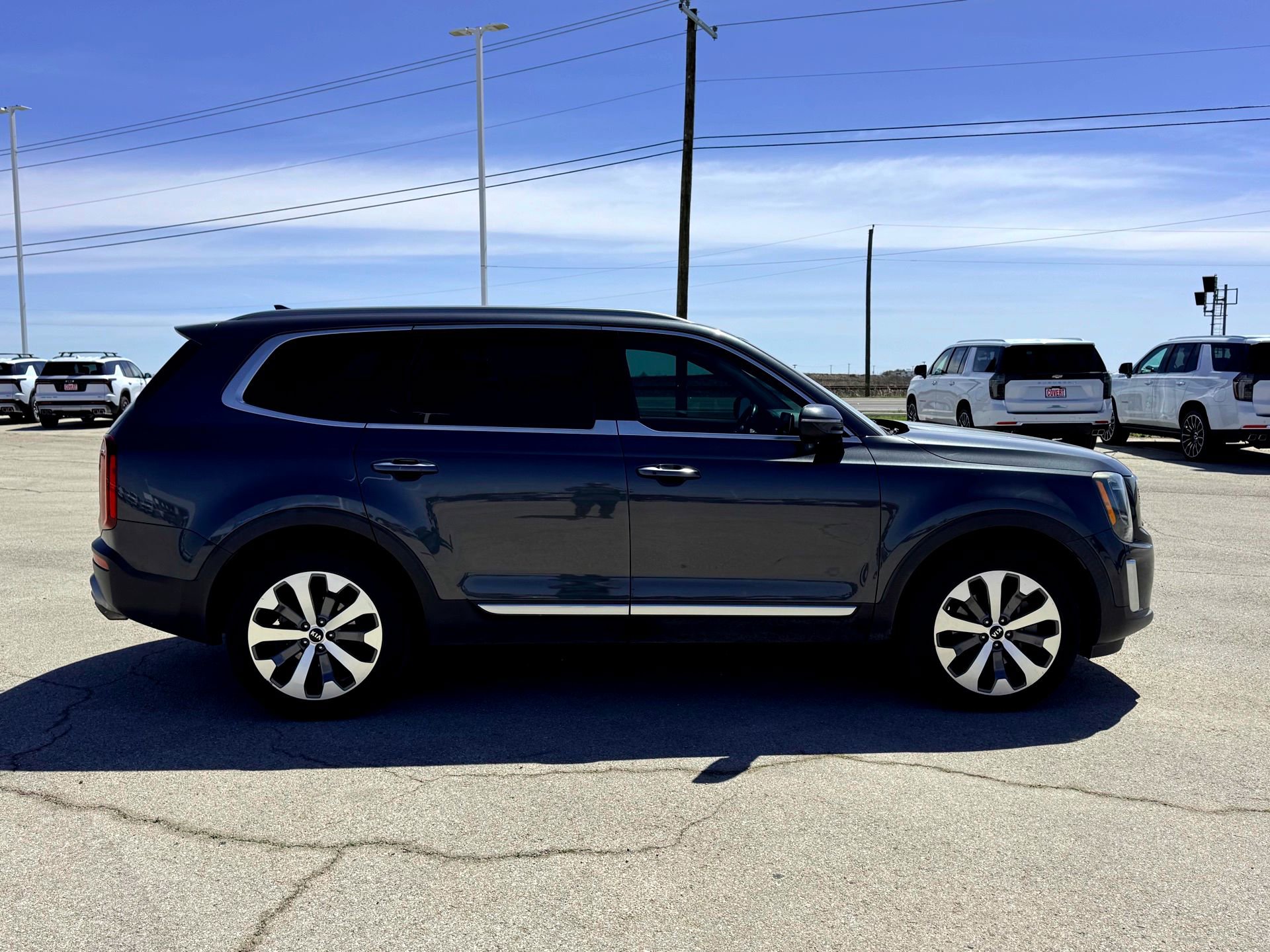 Used 2021 Kia Telluride S FWD image 5