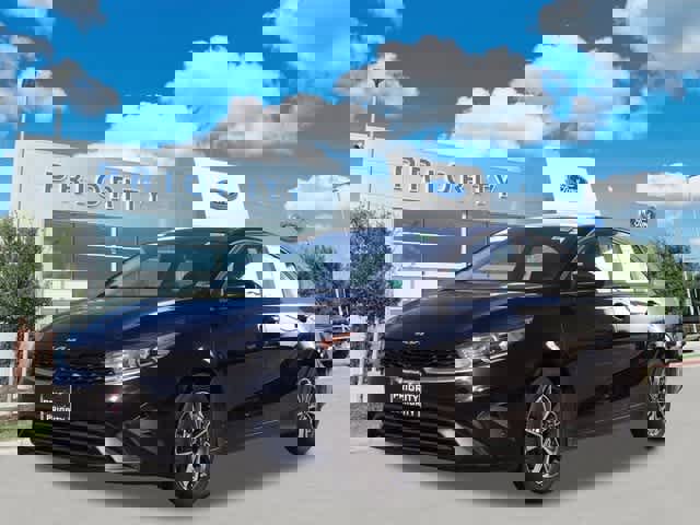 Used 2023 Kia Forte LXS