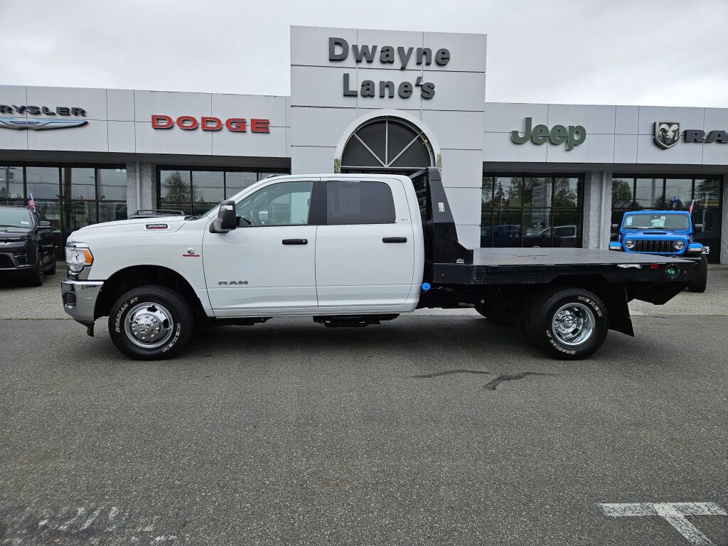 Used 2024 RAM 3500 SLT w/ Quick Order Package 2YG SLT AWD/4WD image 2