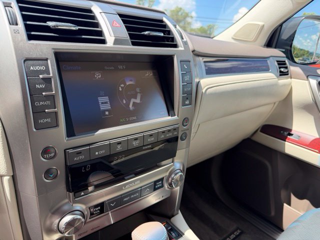 Used 2019 Lexus GX 460 Premium w/ Premium Package AWD/4WD image 21