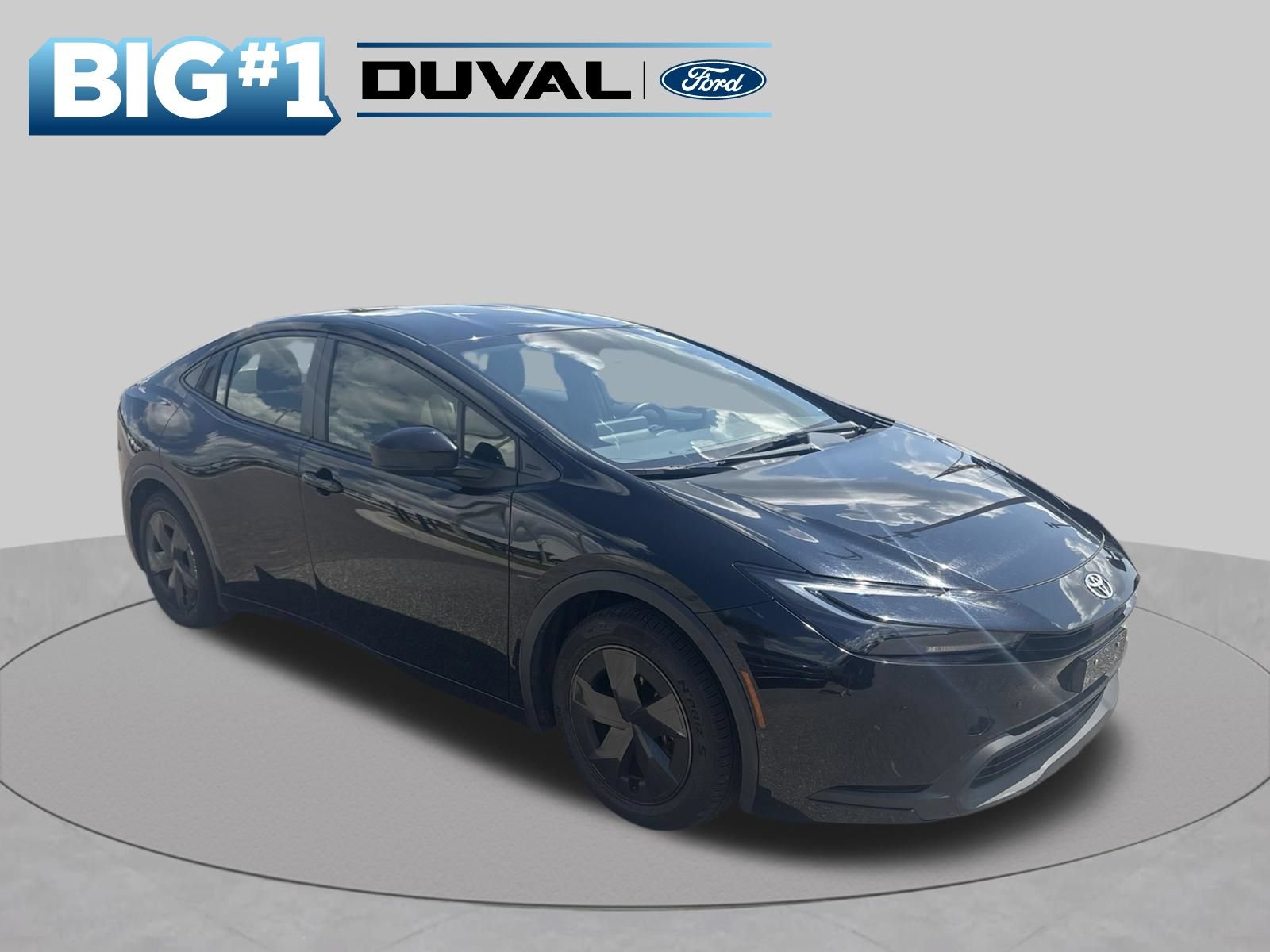 Used 2024 Toyota Prius LE FWD image 1