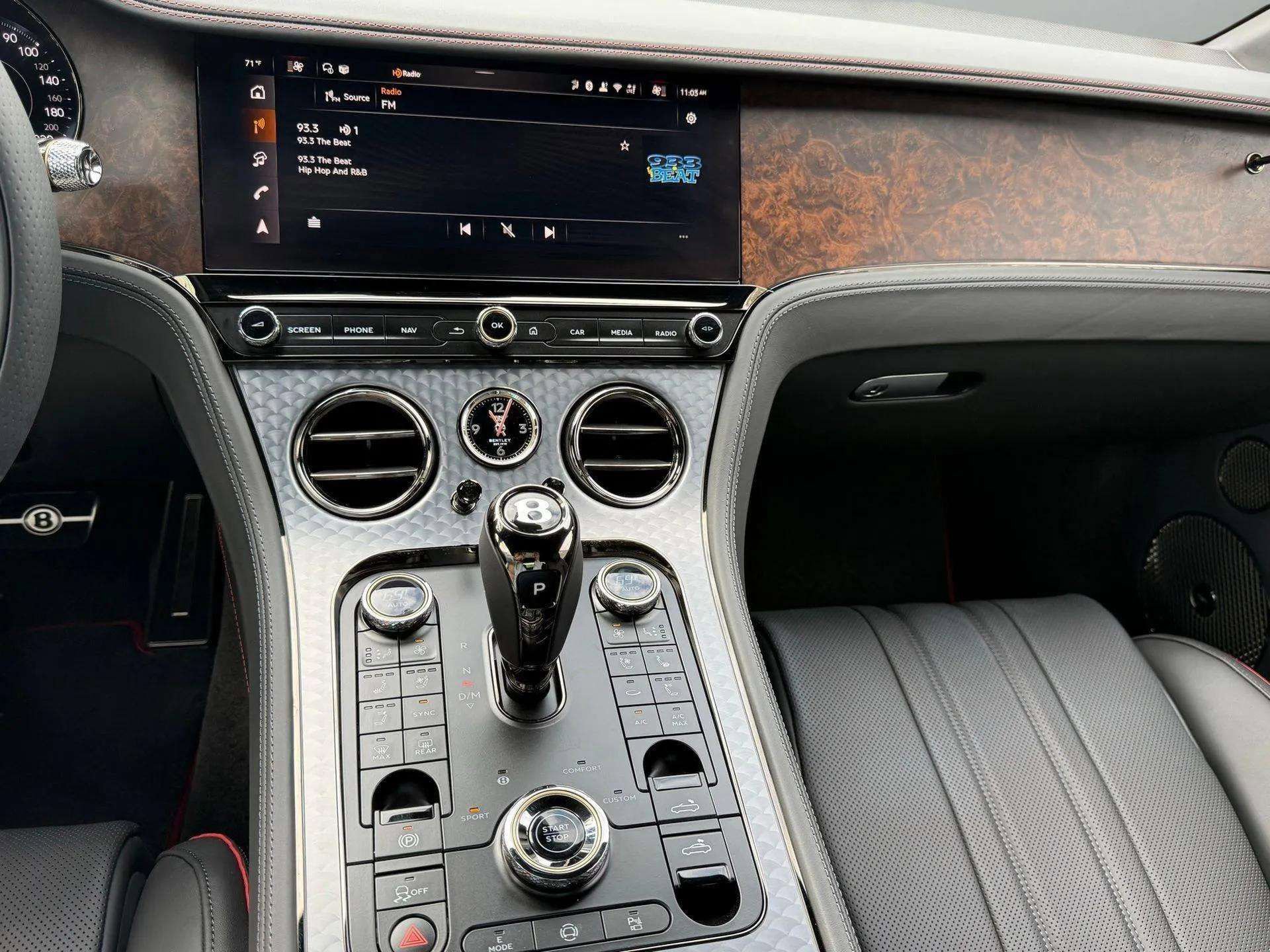 Certified 2025 Bentley Continental GT Mulliner image 32