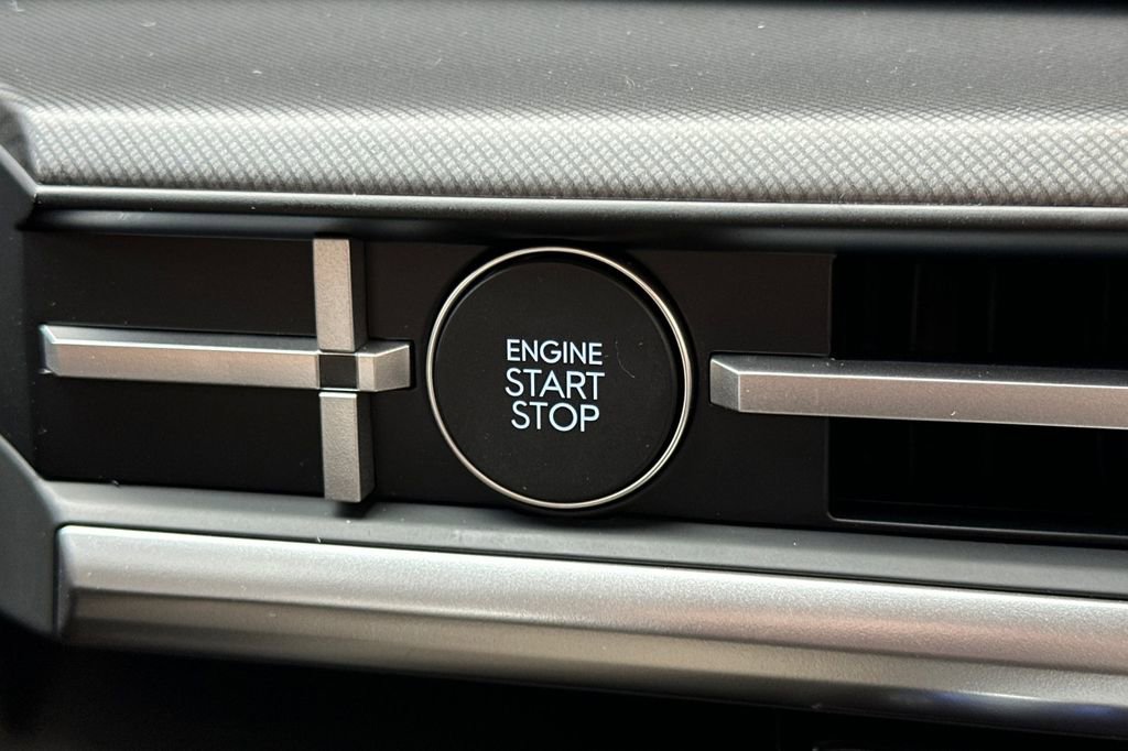 New 2026 Hyundai Santa Fe SE image 20