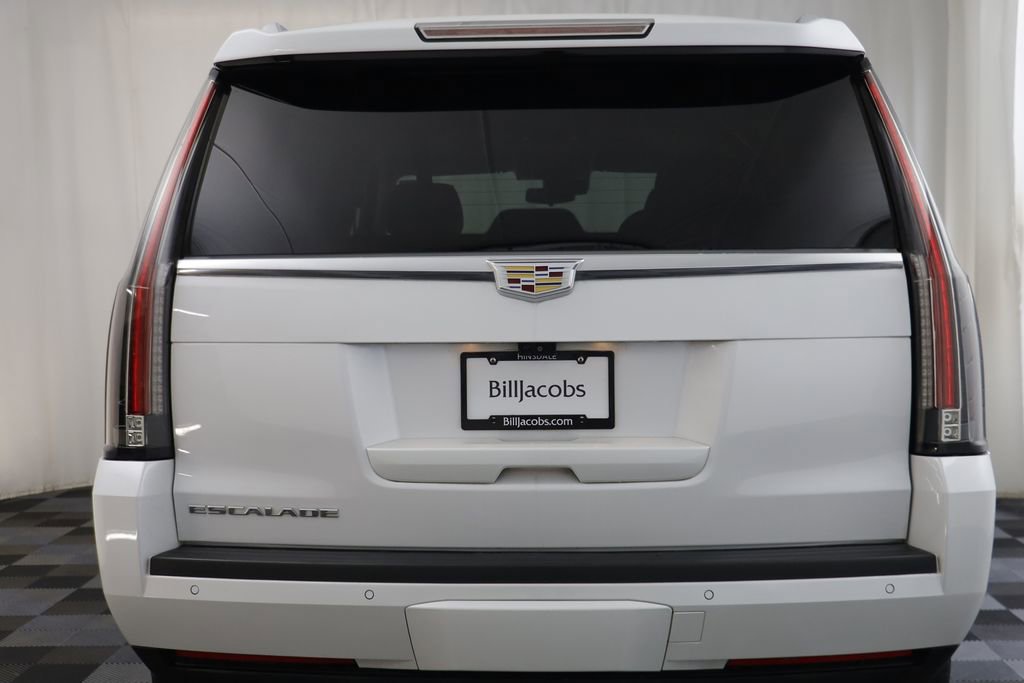 Used 2020 Cadillac Escalade Premium Luxury image 18