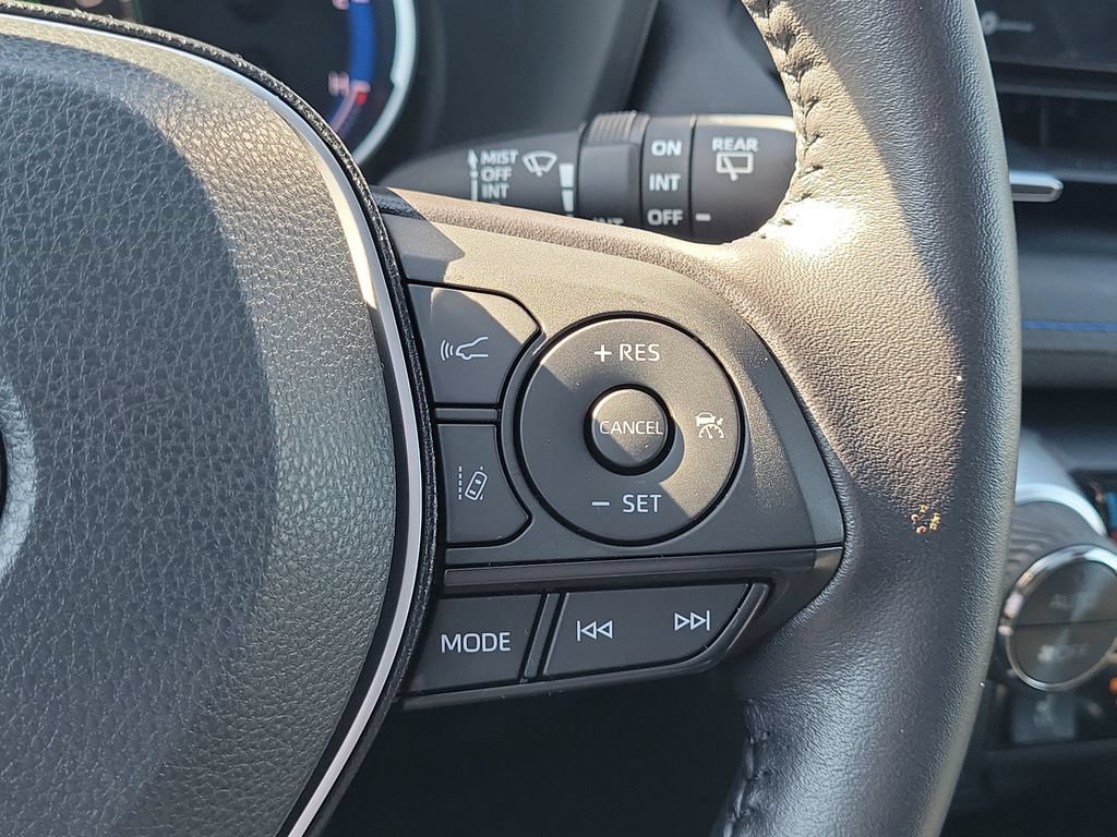 Certified 2022 Toyota RAV4 XSE AWD/4WD image 9