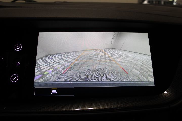 Used 2023 Buick Envision Essence image 4