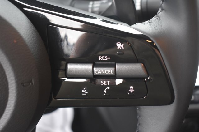 Used 2025 Nissan Z Performance w/ Floor Mat Package image 18