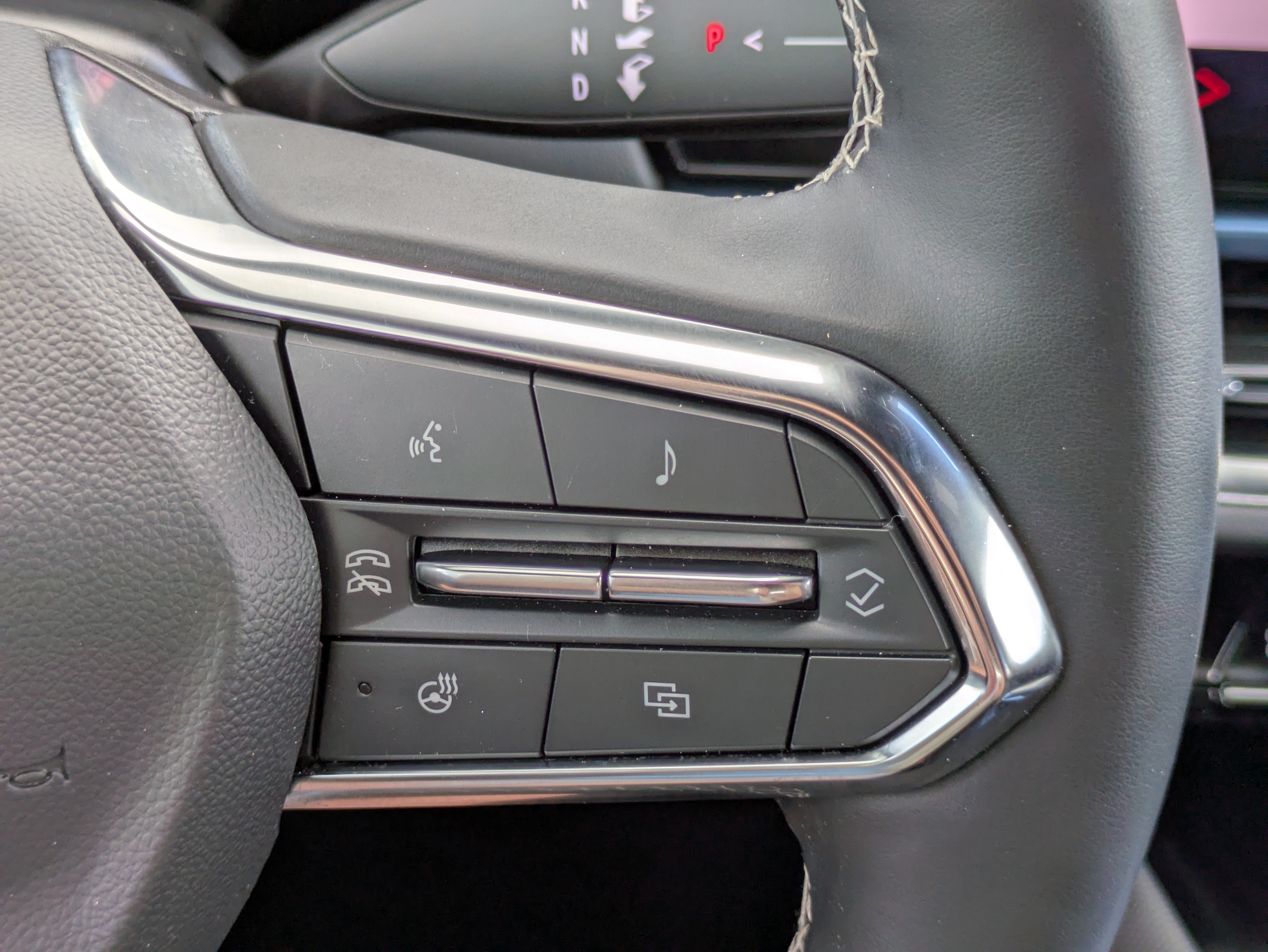 Used 2024 Chevrolet Equinox EV LT w/ LPO, Trailering Package FWD image 25