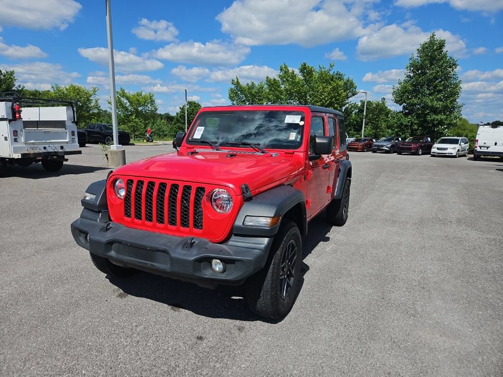 Used 2024 Jeep Wrangler Unlimited Sport AWD/4WD image 3